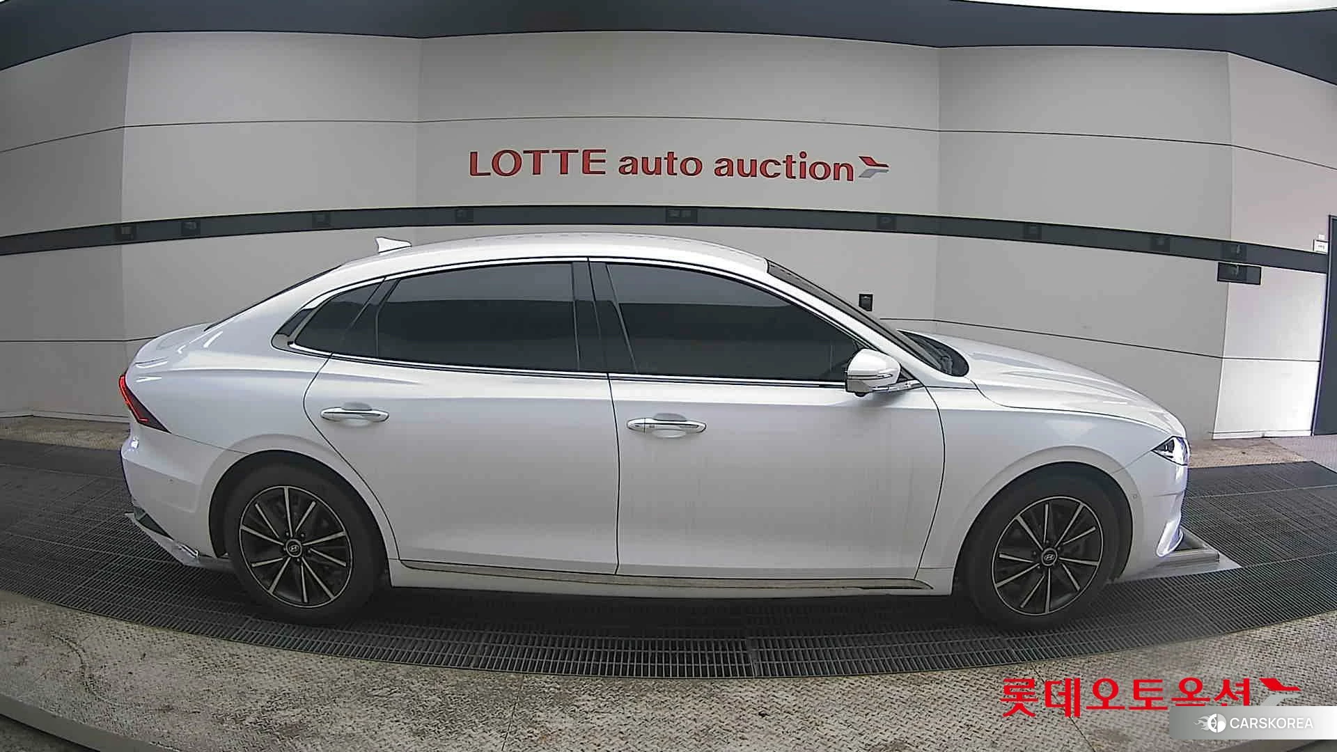 Hyundai Grandeur id 3888366 из Кореи 23