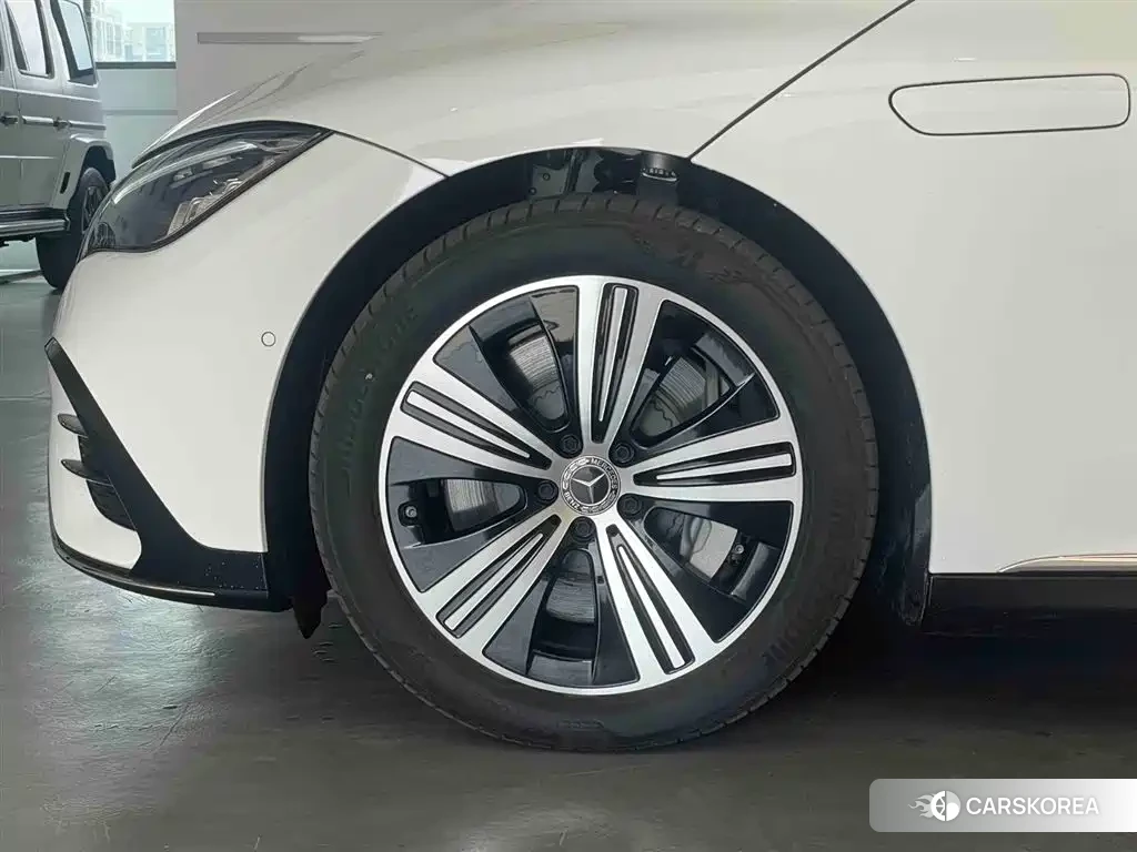Mercedes-Benz EQE id 4576717 из Китая 9