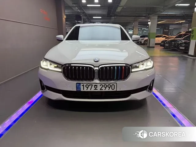 BMW 5 Series (G30) id 3411143 из Кореи 13