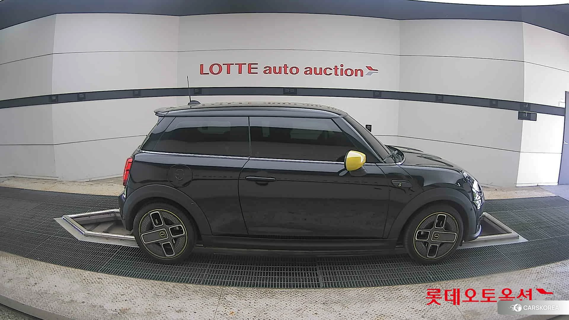 BMW MINI Cooper SE id 4289294 из Кореи 23