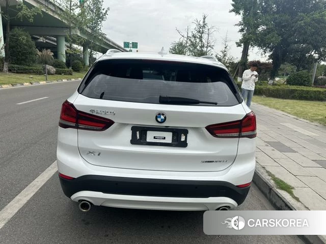 BMW X1 id 4298051 из Китая 8