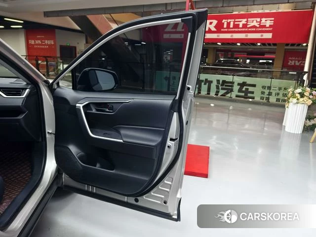Toyota Wilanda id 4321304 из Китая 23
