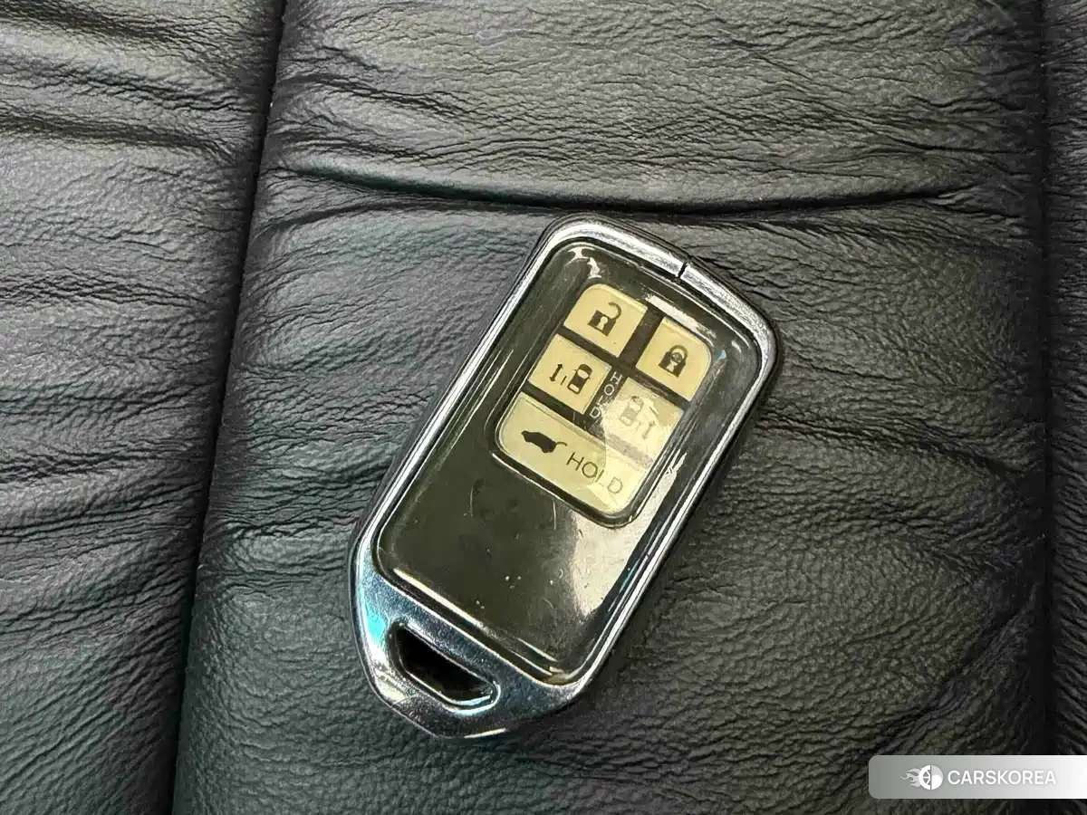 Honda Odyssey id 4514116 из Китая 14