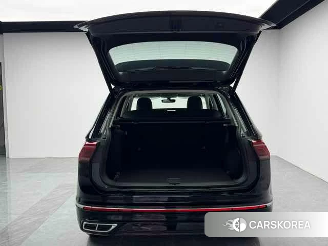 Volkswagen Tiguan L PHEV id 4260990 из Китая 13