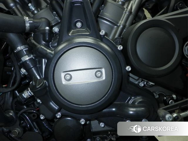 Engine photo