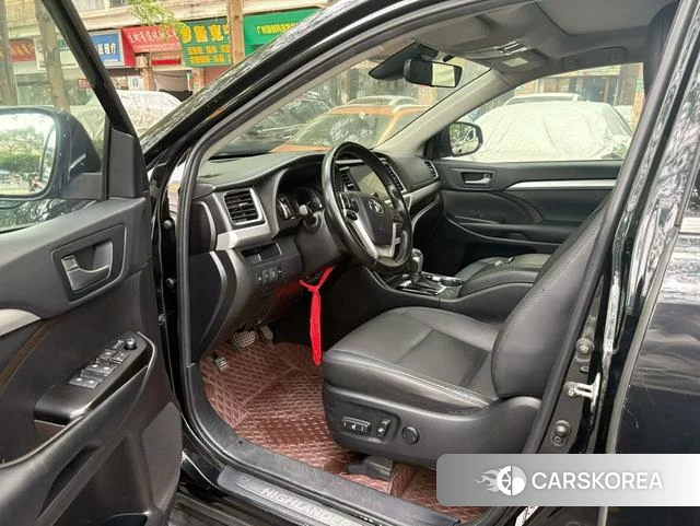 Toyota Highlander 2021 Черный из Китая, фото 3
