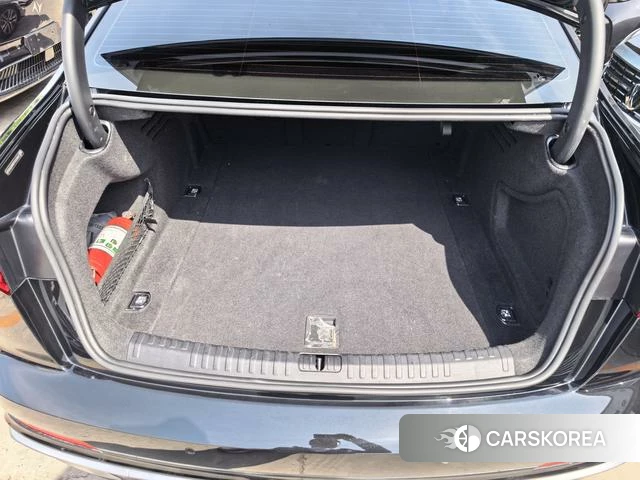 Audi A6L id 4291561 из Китая 11