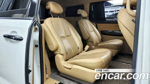 Kia The New Carnival id 2541628 из Кореи 13