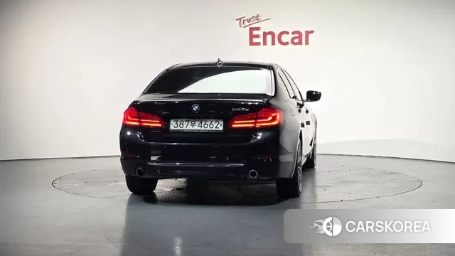 BMW 5 Series (G30) id 3018213 из Кореи 13