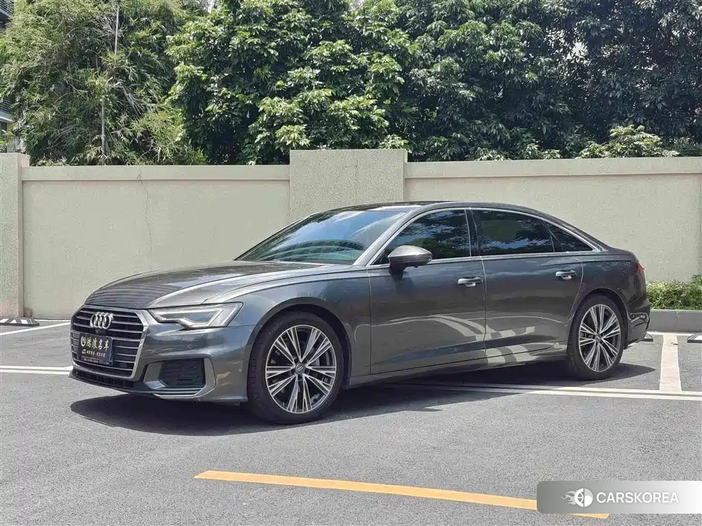 Audi A6L id 4576620 из Китая 16