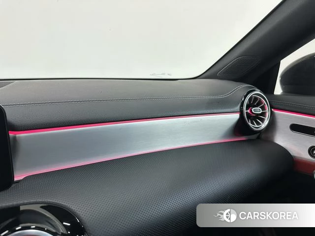 Mercedes-Benz CLA AMG id 4263811 из Китая 14