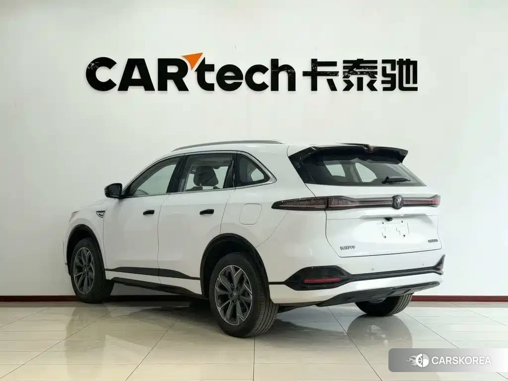 Chang'an CS75PLUS 2026 Белый из Китая, фото 3