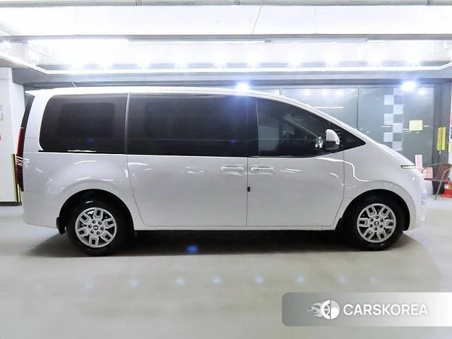 Hyundai Staria id 3940238 из Кореи 13