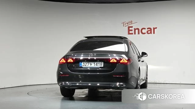 Mercedes-Benz E-Class W214 id 4748793 из Кореи 23