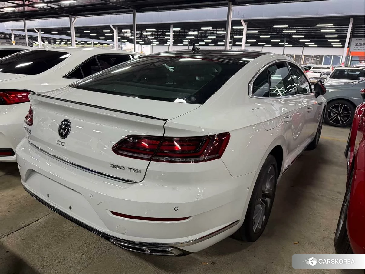 Volkswagen CC 2022 Белый из Китая, фото 5