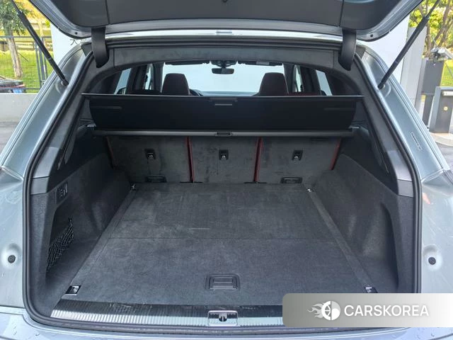 Audi SQ7 id 4278794 из Китая 16