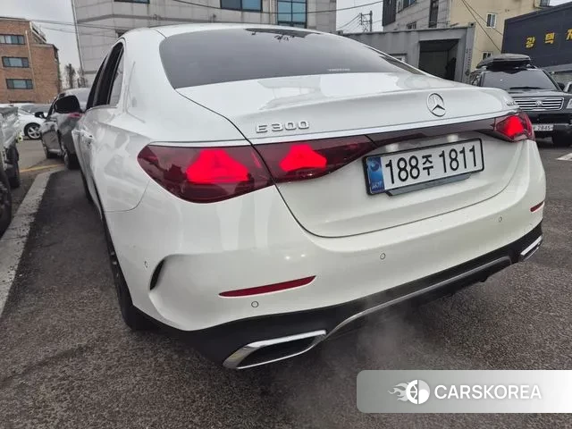 Mercedes-Benz E-Class W214 id 3477247 из Кореи 9