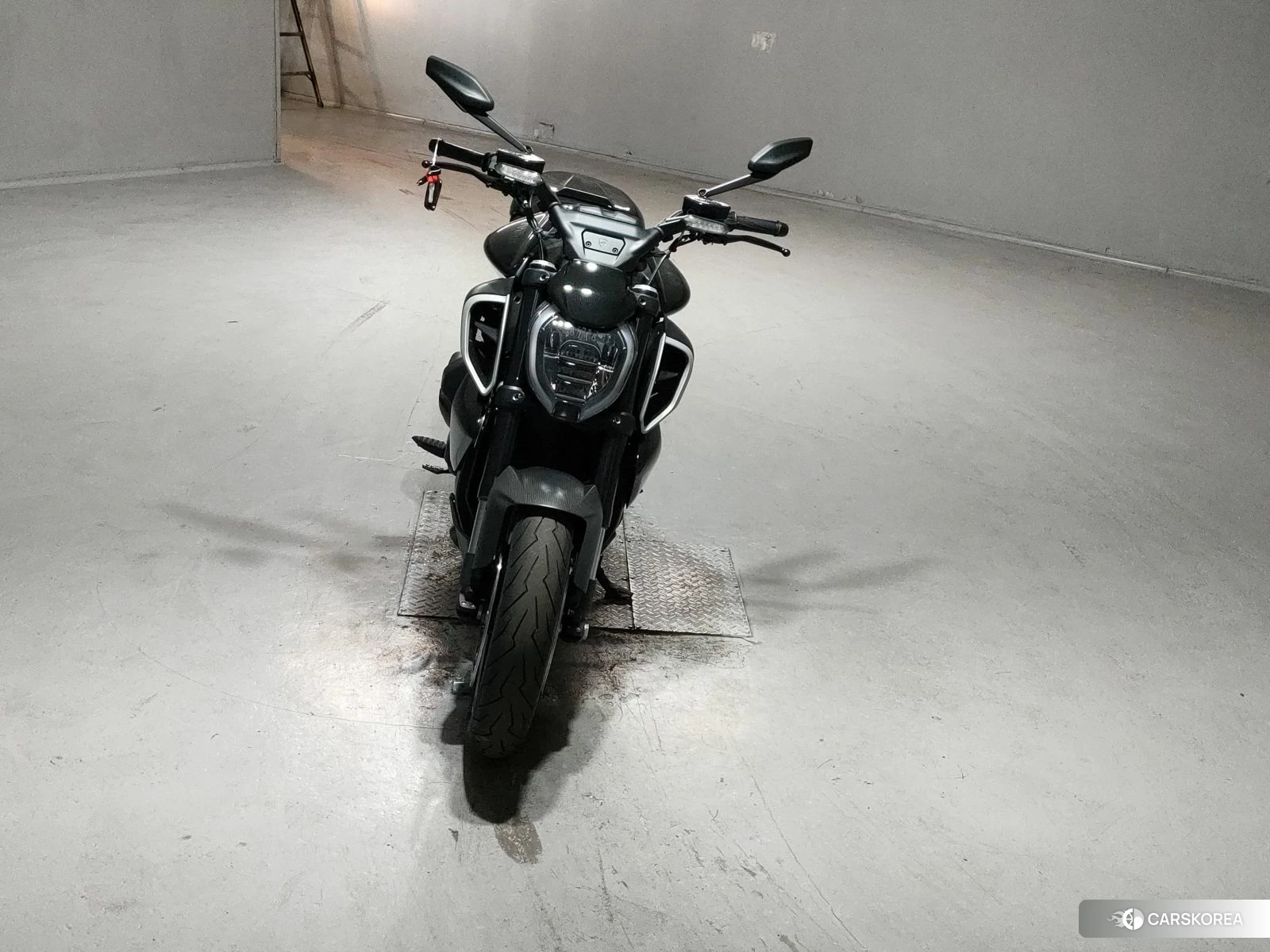 Ducati DIAVEL V4 2024 из Японии, фото 2
