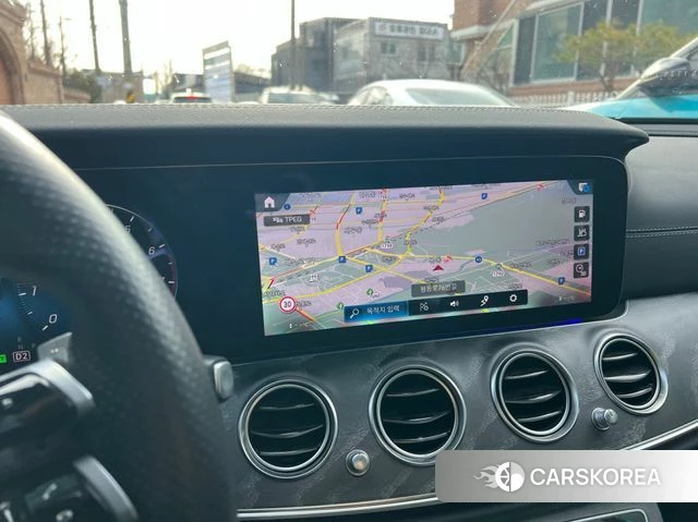 Mercedes-Benz E-Class W213 2021 Белый из Кореи, фото 3