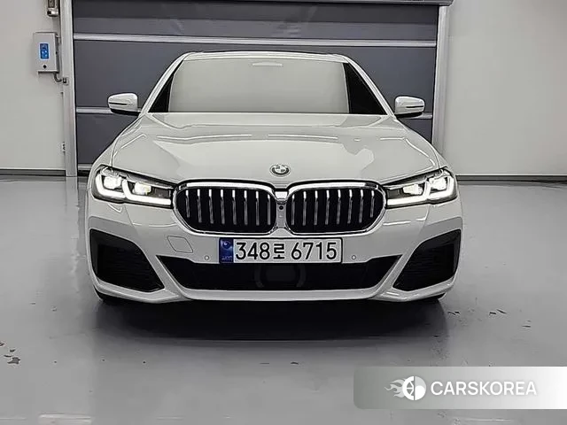 BMW 5 Series (G30) id 3383509 из Кореи 13