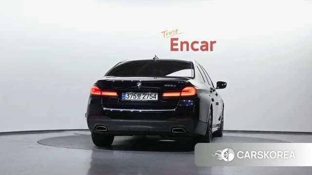BMW 5 Series (G30) id 4245164 из Кореи 23