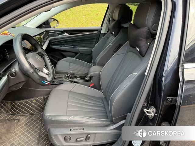 Volkswagen Passat 2024 Черный из Китая, фото 6