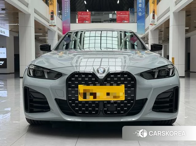 BMW 4 series 2025 Серебристо-серый из Китая, фото 5
