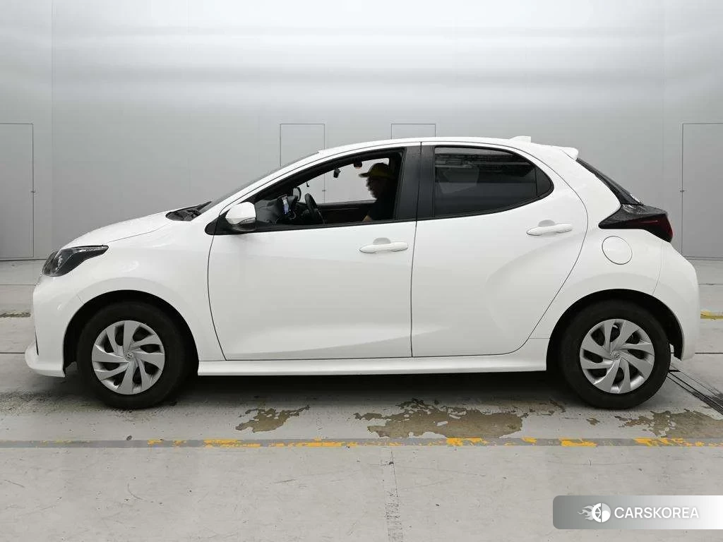 Toyota Yaris 2021 из Японии, фото 3