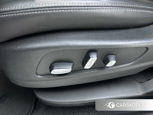 Cadillac XT5 id 4216402 из Китая 23