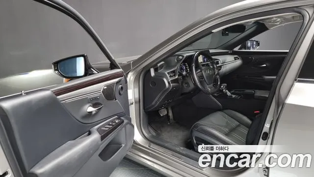 Lexus ES300h 7th generation id 2673183 из Кореи 13