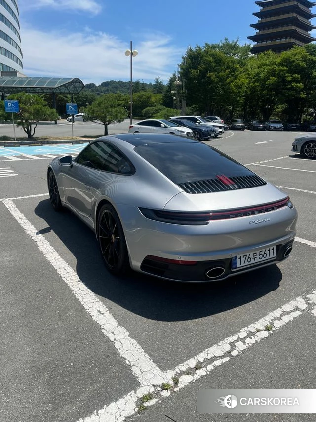 Porsche 911(992) id 4647143 из Кореи 9