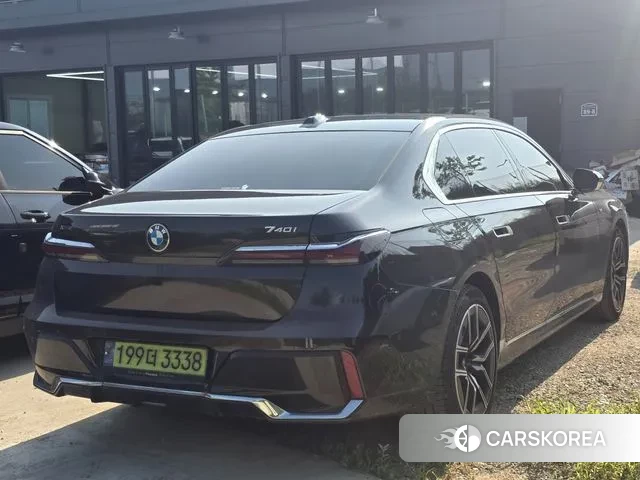 BMW 7 Series (G70) 2024 Черный из Кореи, фото 3