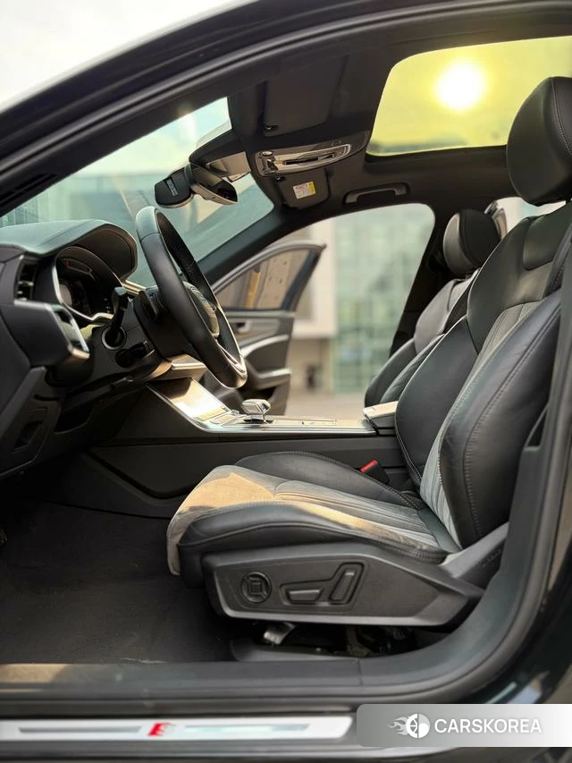 Audi A6L id 4278638 из Китая 7
