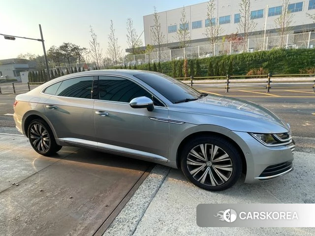 Volkswagen Arteon 2019 Серебристо-серый из Кореи, фото 4
