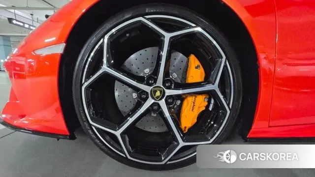 Lamborghini Huracan 2023 Оранжевый из Кореи, фото 3