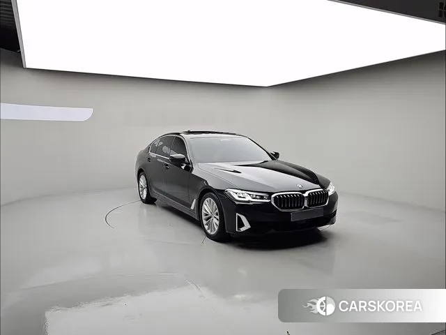 BMW 5 Series (G30) id 3348007 из Кореи 13