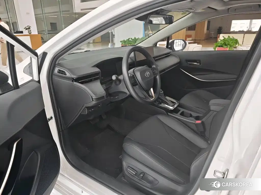 Toyota Corolla 2026 Белый из Китая, фото 6