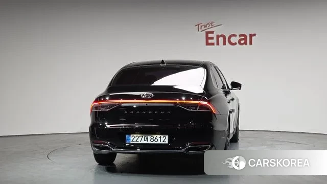 Hyundai The New Grandeur IG Hybrid id 3778083 из Кореи 13