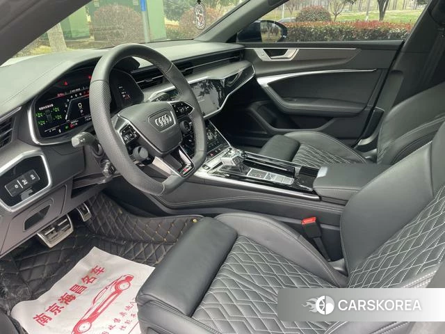 Audi A7 2024 Белый из Китая, фото 3