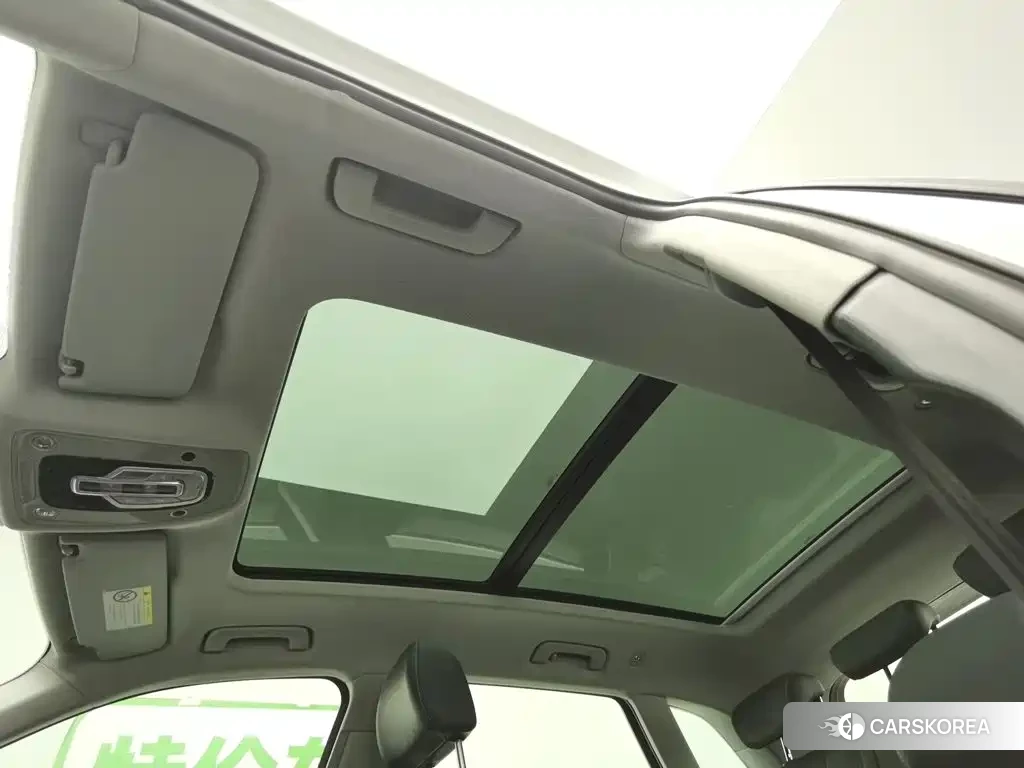 Audi Q5L id 4601879 из Китая 17