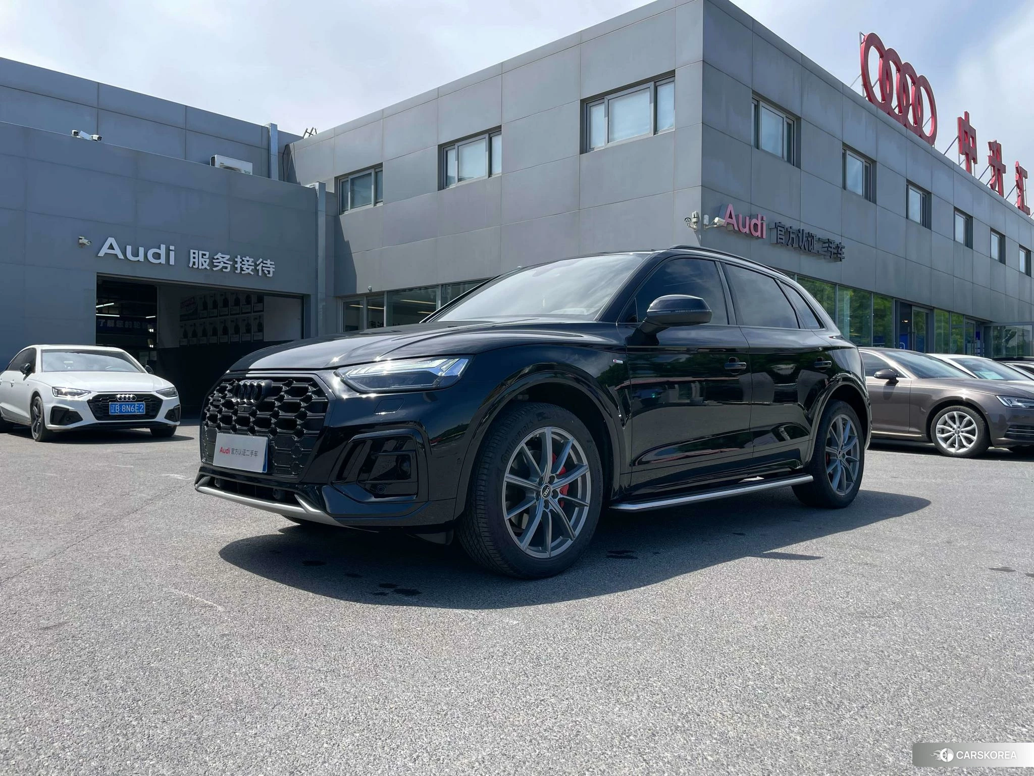 Audi Q5L 2023 Черный из Китая, фото 3