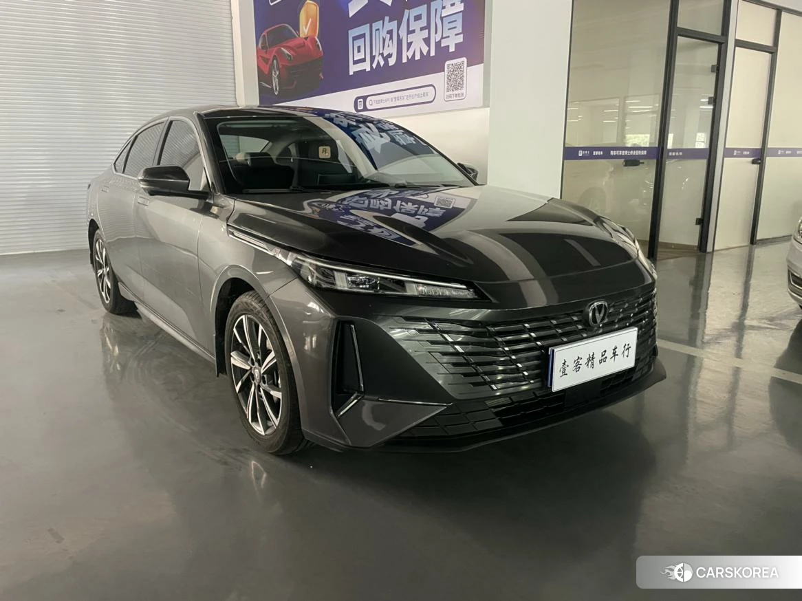 Chang'an Yidong 2024 Темно-серый из Китая, фото 3