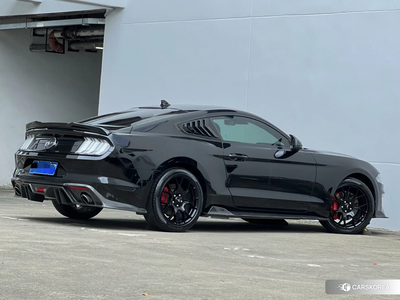 Ford Mustang 2020 Черный из Китая, фото 3
