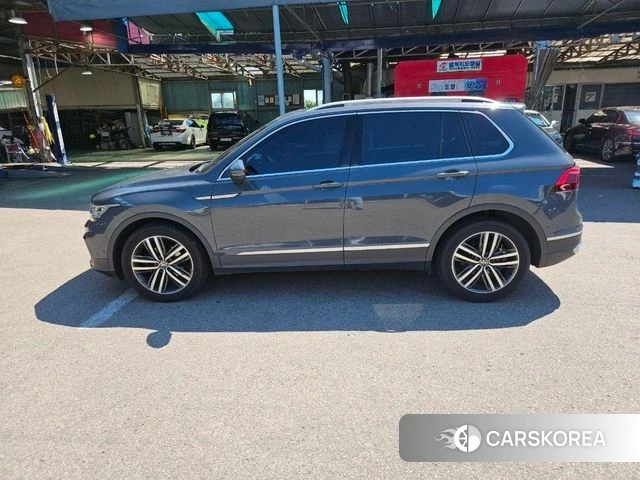 Volkswagen Tiguan second Generation 2021 Серый из Кореи, фото 3
