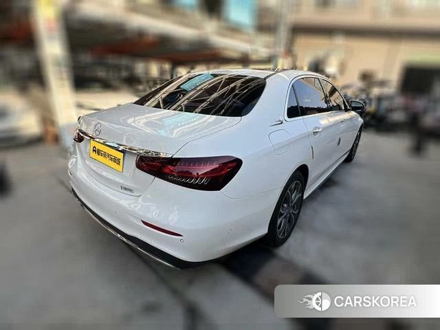 Mercedes-Benz E-class 2021 Белый из Китая, фото 3