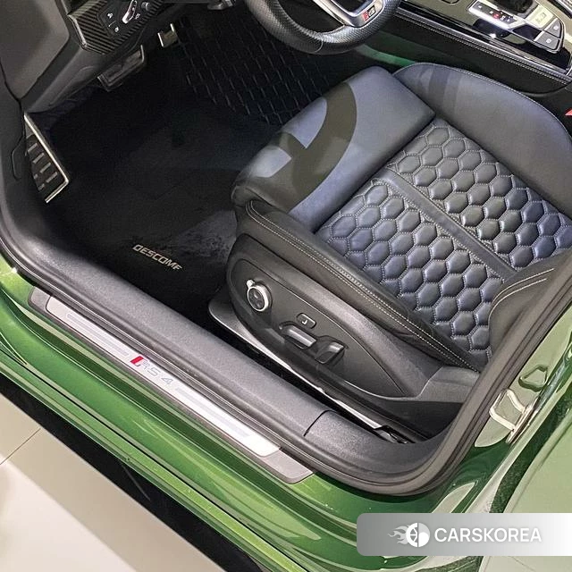 Audi RS 4 id 4222033 из Китая 20