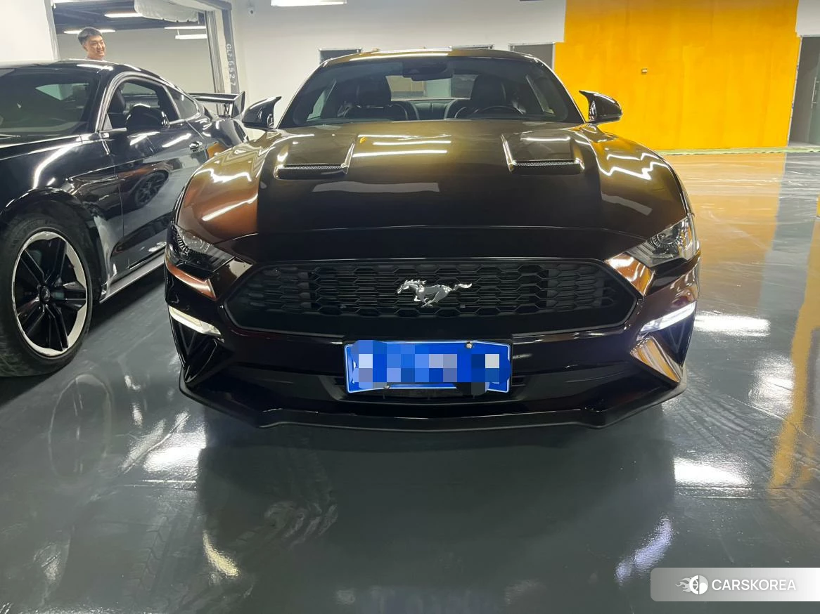 Ford Mustang 2019 Черный из Китая, фото 3
