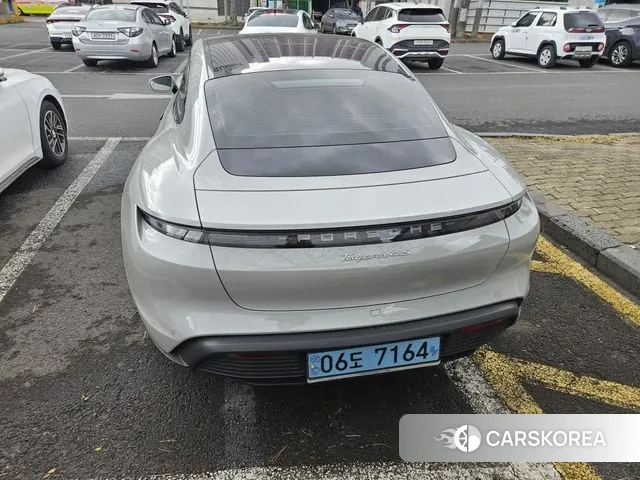 Porsche Taycan 2021 Белый из Кореи, фото 4