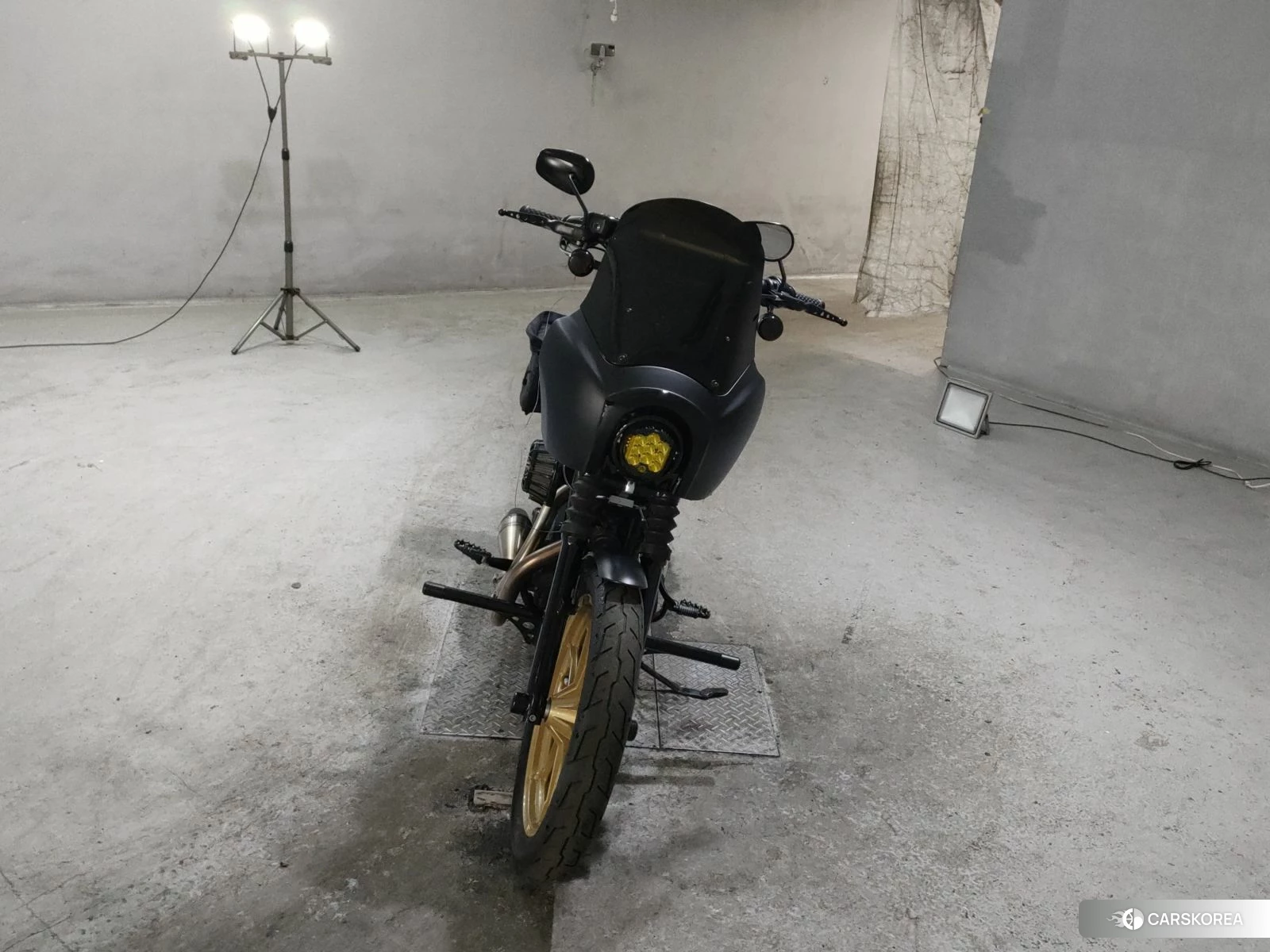 Проданный Harley-Davidson Sportster XL883N 2017 из Японии, фото 4
