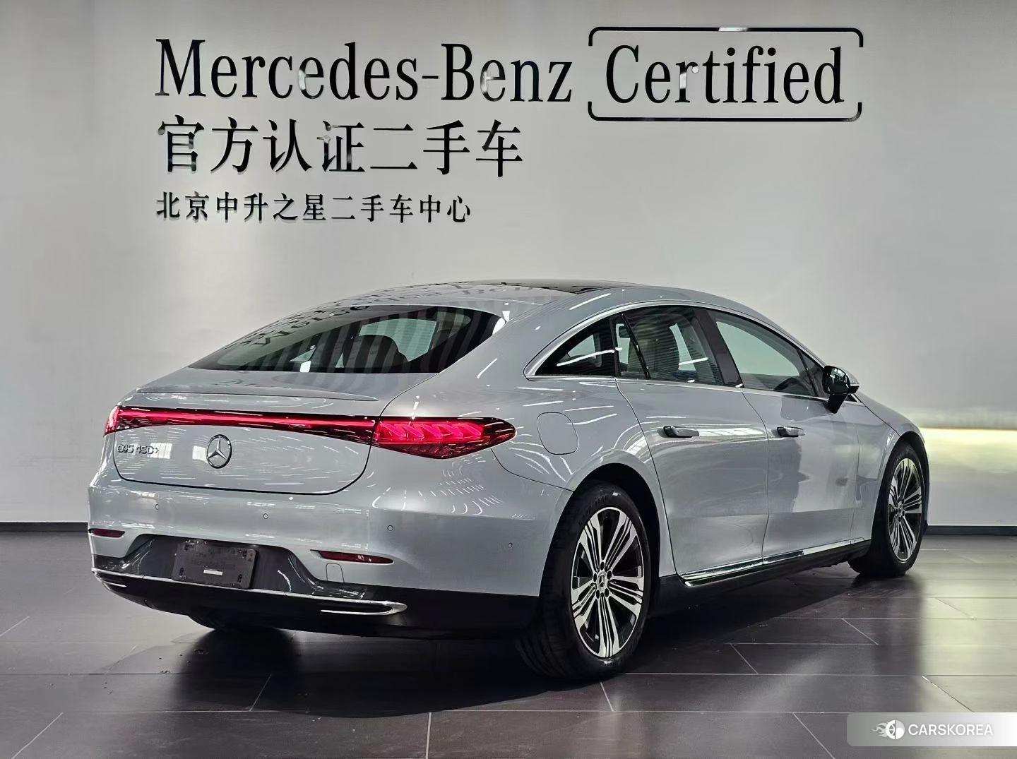 Mercedes-Benz EQS 2023 Серебристо-серый из Китая, фото 3